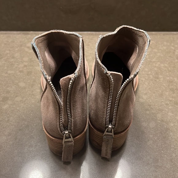 Dolce Vita Ankle Boots - Picture 3 of 6